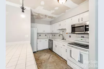 104 Heritage Parkway, Fort Mill, SC 29715 - Photo 8