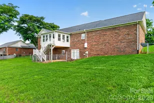 5706 George Hildebran School Rd, Hickory, NC 28602 - Photo 2
