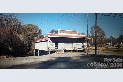 214 E Trade Street, Dallas, NC 28034 - Photo 1
