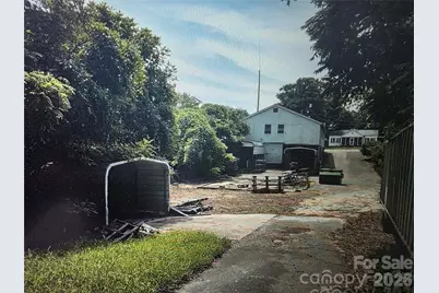 214 E Trade Street, Dallas, NC 28034 - Photo 6