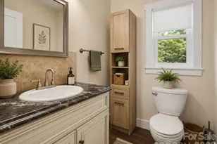 725 W Pine St, Hendersonville, NC 28739 - Photo 20
