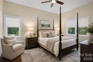 725 W Pine St, Hendersonville, NC 28739 - Photo 16