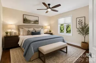 725 W Pine St, Hendersonville, NC 28739 - Photo 24