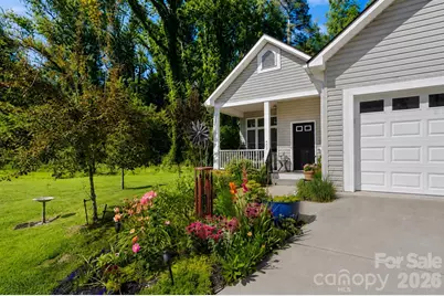 725 W Pine Street, Hendersonville, NC 28739 - Photo 4