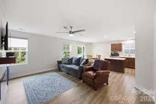 4104 Mackinnon Dr, Charlotte, NC 28214 - Photo 12
