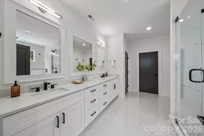 2033 South Street, Charlotte, NC 28208 - Photo 16