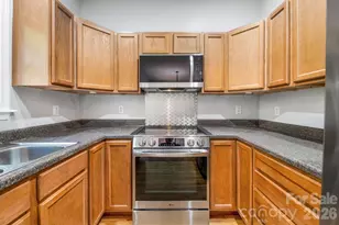 19 Oakcrest Pl, Asheville, NC 28806 - Photo 4