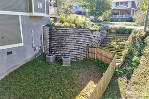 118 Houston St, Asheville, NC 28801 - Photo 14