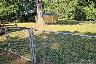 1210 Westover Cir, Rock Hill, SC 29732 - Photo 2