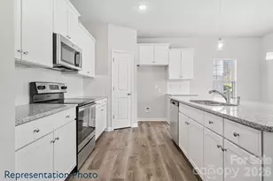 216 Roxanna Ct, Shelby, NC 28152 - Photo 2