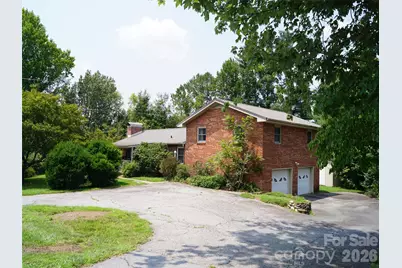 887 Upward Road, Flat Rock, NC 28731 - Photo 4