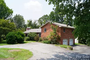 887 Upward Rd, Flat Rock, NC 28731 - Photo 4