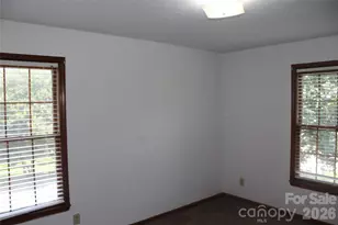205 Inglewood Dr, Morganton, NC 28655 - Photo 14