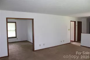 205 Inglewood Dr, Morganton, NC 28655 - Photo 6