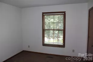205 Inglewood Dr, Morganton, NC 28655 - Photo 12
