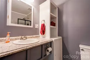 1014 Yancey St, Shelby, NC 28150 - Photo 14