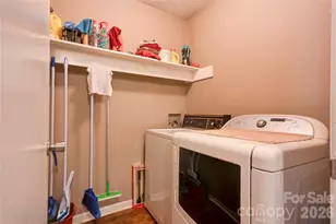 1014 Yancey St, Shelby, NC 28150 - Photo 10
