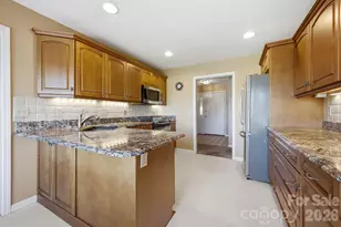 1870 Riverview Ct, Hendersonville, NC 28739 - Photo 12