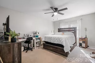 1330 5th St NE, Hickory, NC 28602 - Photo 16