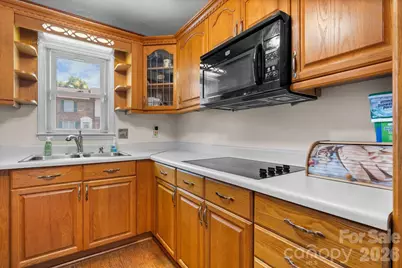 1330 5th Street NE #11, Hickory, NC 28602 - Photo 6