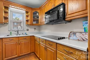 1330 5th St NE, Hickory, NC 28602 - Photo 6