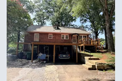 737 W C Street, Newton, NC 28658 - Photo 2