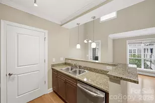 301 E Tremont Ave, Charlotte, NC 28203 - Photo 20