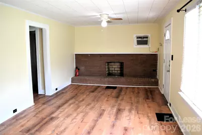 2736 Peachtree Road, Statesville, NC 28625 - Photo 4