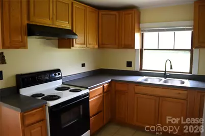 2736 Peachtree Road, Statesville, NC 28625 - Photo 8