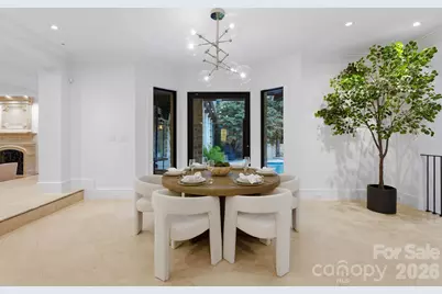 4231 Fox Brook Lane, Charlotte, NC 28211 - Photo 10