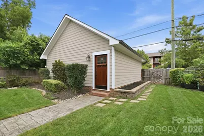2617 Commonwealth Avenue, Charlotte, NC 28205 - Photo 2