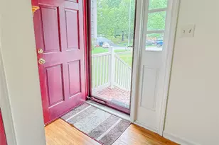 518 Vinecrest Dr, Matthews, NC 28105 - Photo 6
