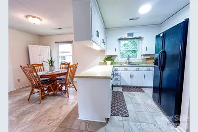 518 Vinecrest Drive, Matthews, NC 28105 - Photo 22