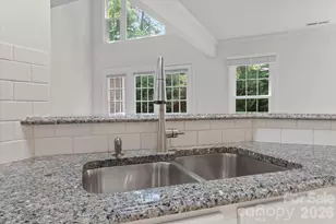 4818 Whistling Oak Ct, Charlotte, NC 28269 - Photo 14