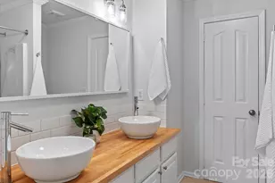 4818 Whistling Oak Ct, Charlotte, NC 28269 - Photo 22