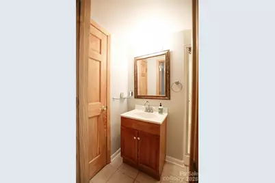 5516 Brookwood Lane, Hickory, NC 28602 - Photo 18