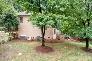 7048 Mariners Ct, Tega Cay, SC 29708 - Photo 6