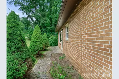 1644 State Hwy 80 S None, Burnsville, NC 28714 - Photo 26