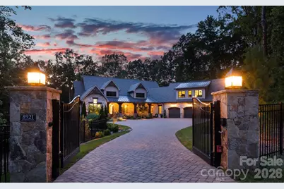 8921 Island Point Road, Charlotte, NC 28278 - Photo 2