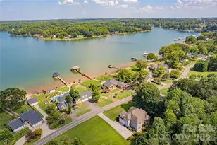 188 Wilson Lake Rd, Mooresville, NC 28117 - Photo 4