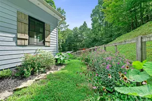 1523 Roaring Fork Rd, Burnsville, NC 28714 - Photo 26