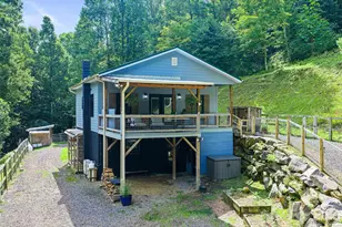 1523 Roaring Fork Rd, Burnsville, NC 28714 - Photo 2