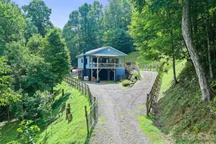 1523 Roaring Fork Rd, Burnsville, NC 28714 - Photo 1