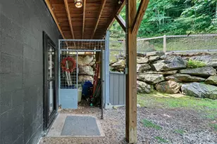 1523 Roaring Fork Rd, Burnsville, NC 28714 - Photo 20