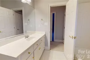 1105 Randolph Oaks Ct, Charlotte, NC 28211 - Photo 16