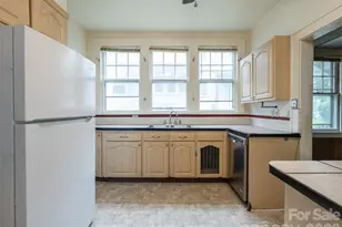 174 Pearson Dr, Asheville, NC 28801 - Photo 12