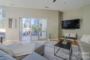 333 W Trade Street W, Charlotte, NC 28202 - Photo 8