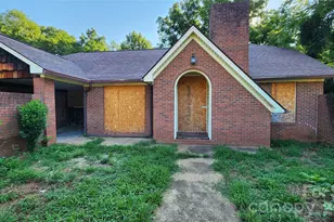 906 Trogdon St, North Wilkesboro, NC 28659 - Photo 1