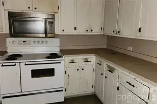 906 Trogdon St, North Wilkesboro, NC 28659 - Photo 4