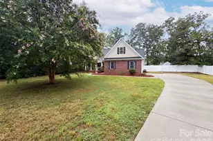 2037 Olde Towne Dr, Monroe, NC 28110 - Photo 16